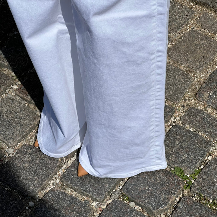 MOTHER PATCH POCKET JEANS