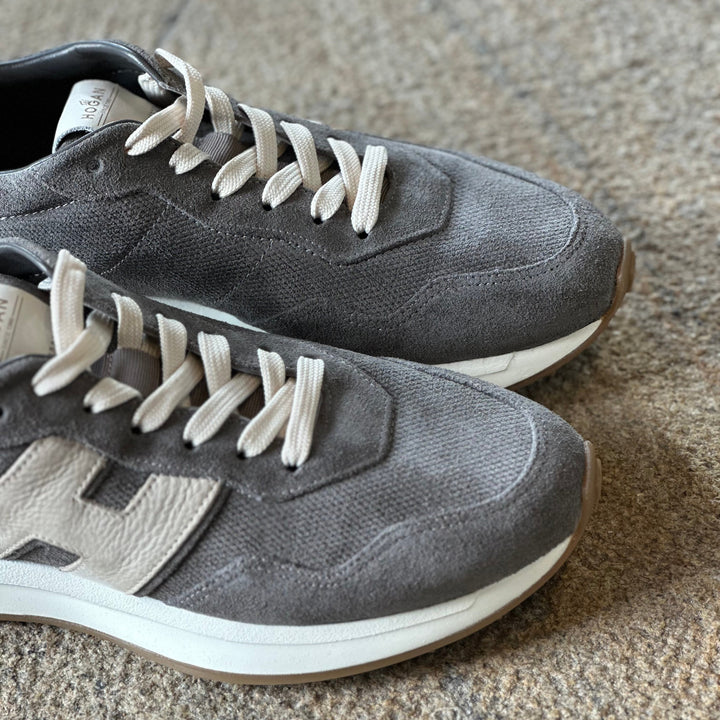 HOGAN SNEAKERS
