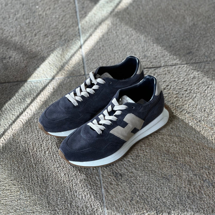 HOGAN SNEAKERS