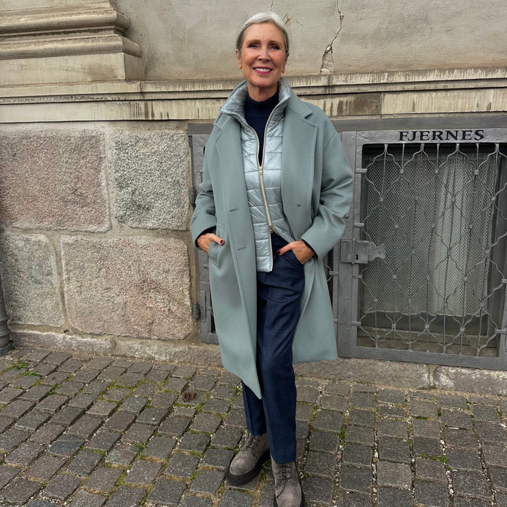 HERNO ISBLÅ FRAKKE