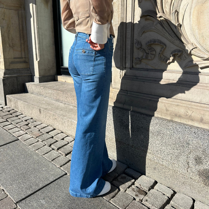 MOTHER JEANS