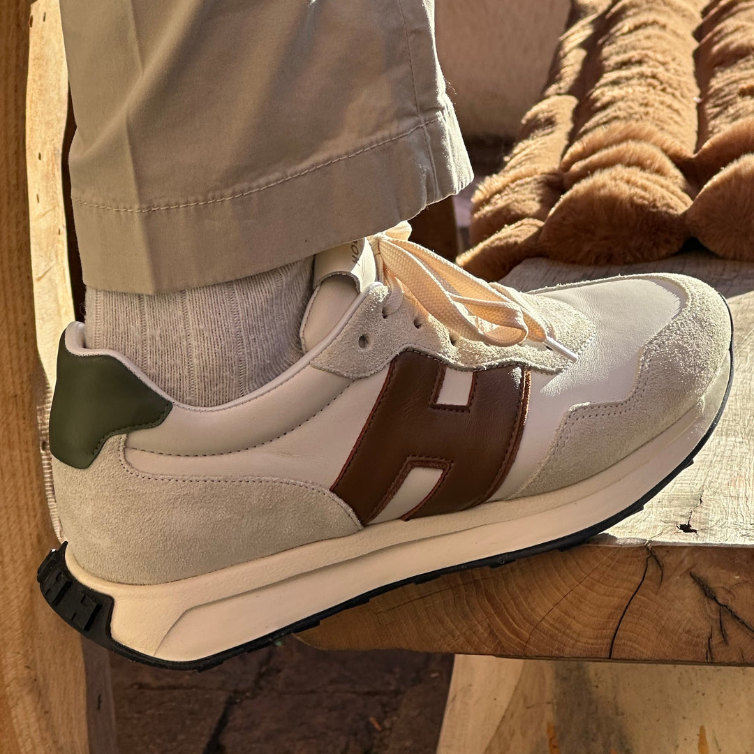 HOGAN SNEAKERS