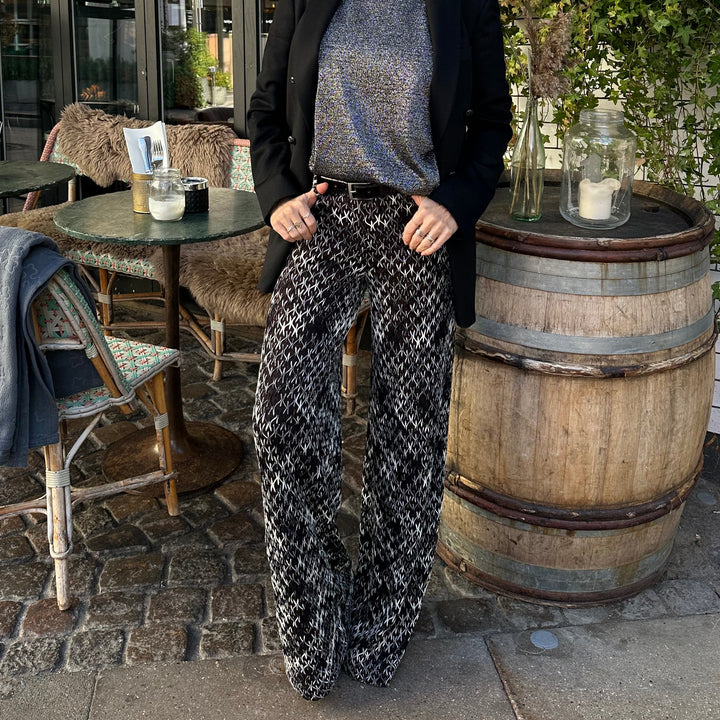 MISSONI FLAME LACE BUKS