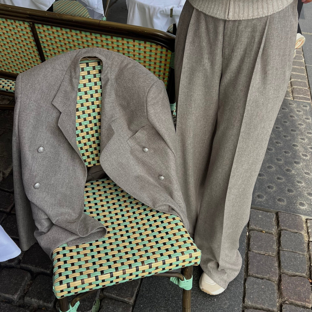 TAGLIATORE SUIT