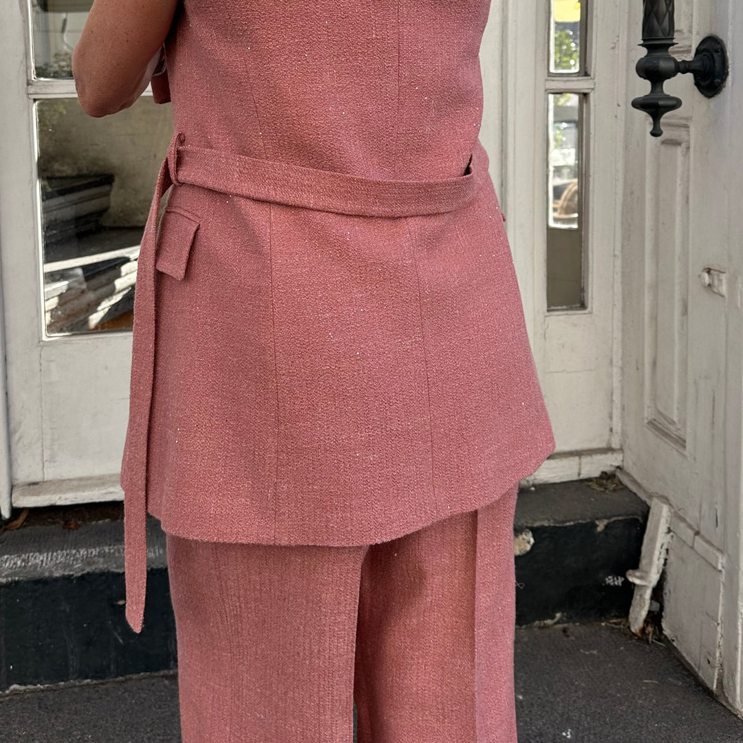 ELEVENTY VEST MED BÆLTE