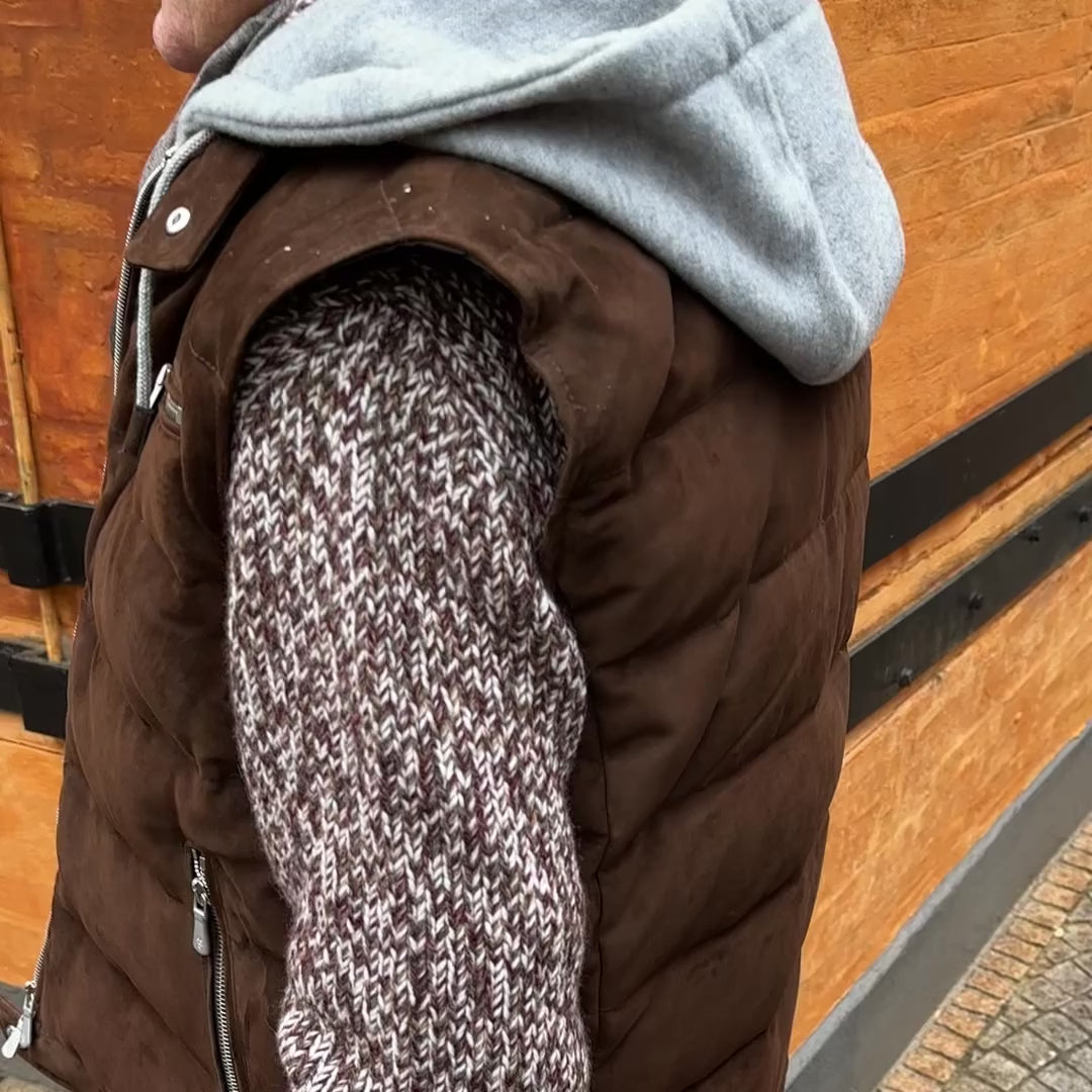 ELEVENTY VEST M. HÆTTE